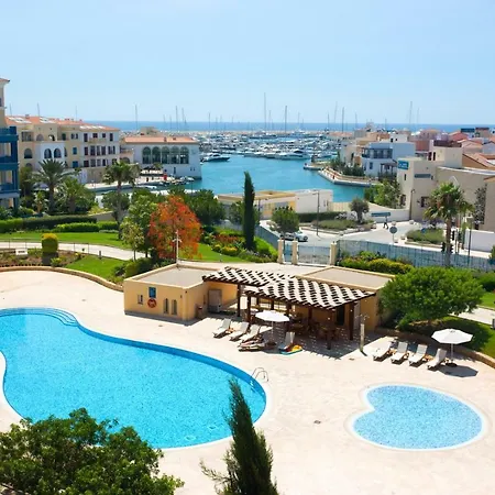Luxury By The Sea Apartament